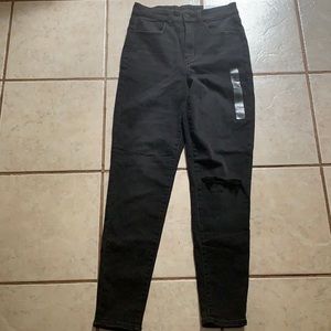 Black Curvy American Eagle jeans